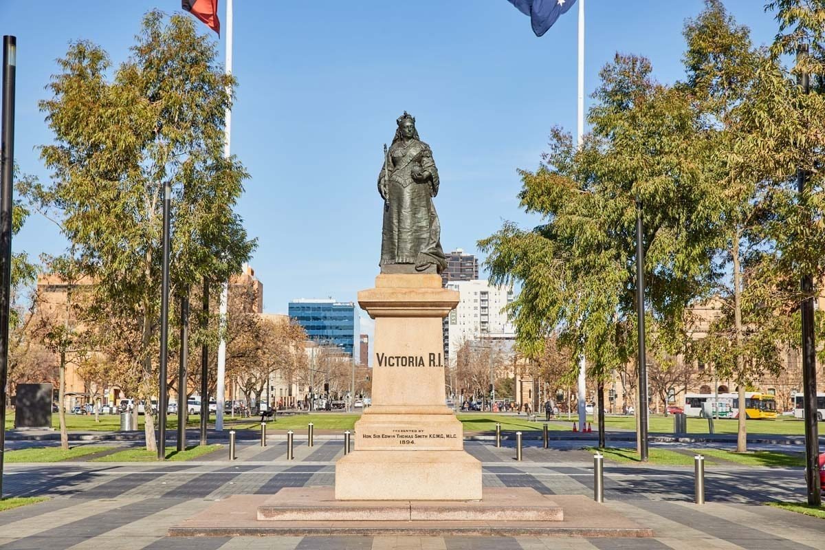퀸 빅토리아 동상 (Statue of Queen Victoria)